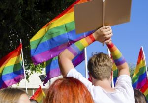 LGBTのレインボー消費規模は5.9兆円！行政も企業も個人も理解者や支援者として行動する時代へ