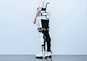 世界初のサイボーグ型ロボットスーツ「HAL医療用下肢タイプ」が医療保険の適用に！
